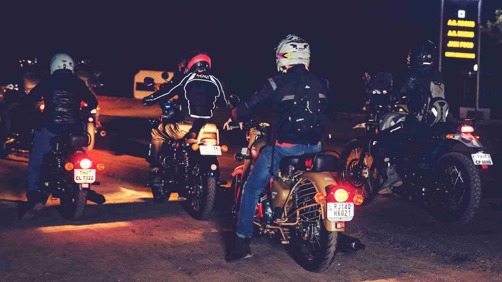 5 Safety Tips for Riding an Auto Bike at Night